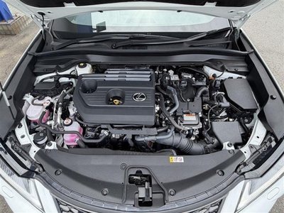 صورة مصغرة 61 لـ 2024 Lexus UX