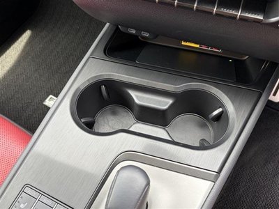 صورة مصغرة 48 لـ 2024 Lexus UX