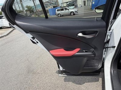 صورة مصغرة 21 لـ 2024 Lexus UX