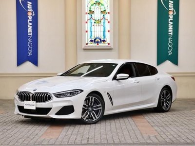 BMW 8 SERIES - 1