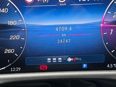 MERCEDES-BENZ E-CLASS - 6