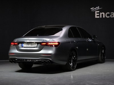 MERCEDES-BENZ E-CLASS - 4