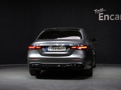 MERCEDES-BENZ E-CLASS - 3