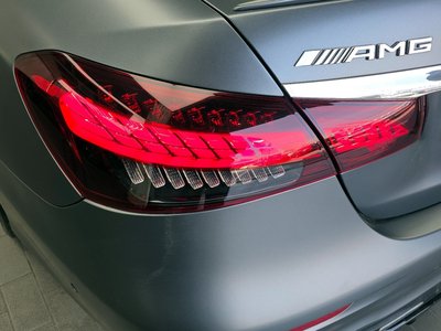 MERCEDES-BENZ E-CLASS - 10