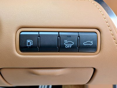 2017 Lexus LC — миниатюра 47