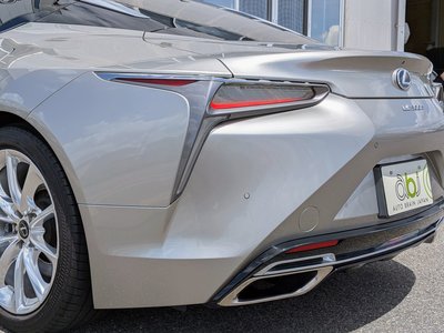 2017 Lexus LC — миниатюра 26