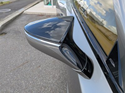 2017 Lexus LC — миниатюра 11