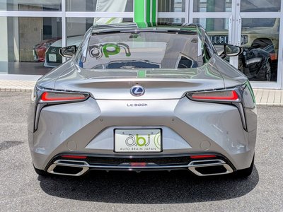 2017 Lexus LC — миниатюра 28