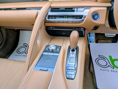 2017 Lexus LC — миниатюра 49