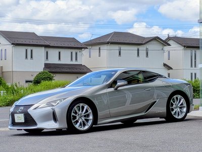 2017 Lexus LC — миниатюра 18