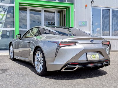 2017 Lexus LC — миниатюра 25