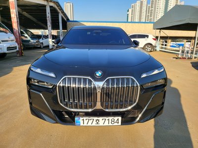 BMW 7 SERIES