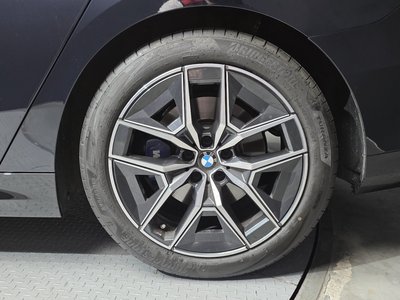 BMW 5 SERIES - 8