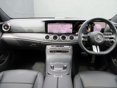 MERCEDES-BENZ E-CLASS - 3