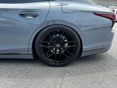 2021 Lexus LS thumbnail 26