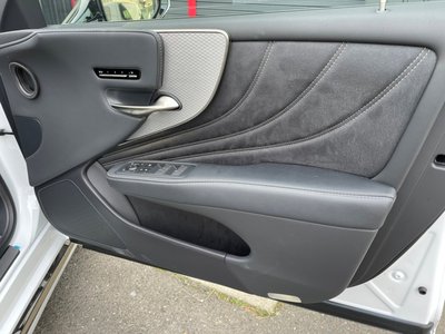 2021 Lexus LS thumbnail 19