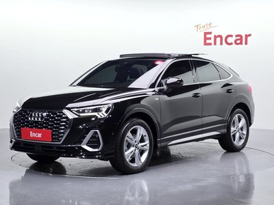 AUDI Q3 - 1