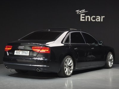 AUDI A8 - 4