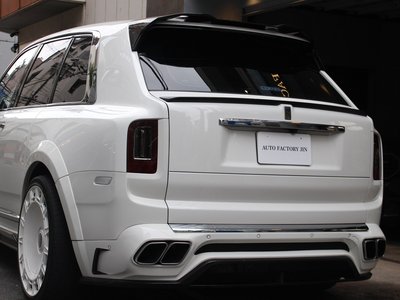 ROLLS-ROYCE CULLINAN - 9