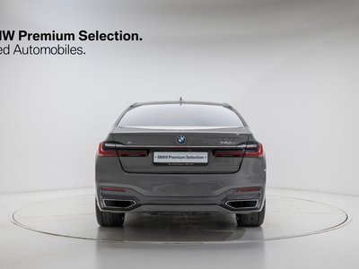 BMW 7 SERIES - 2