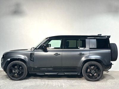 LAND ROVER DEFENDER - 8