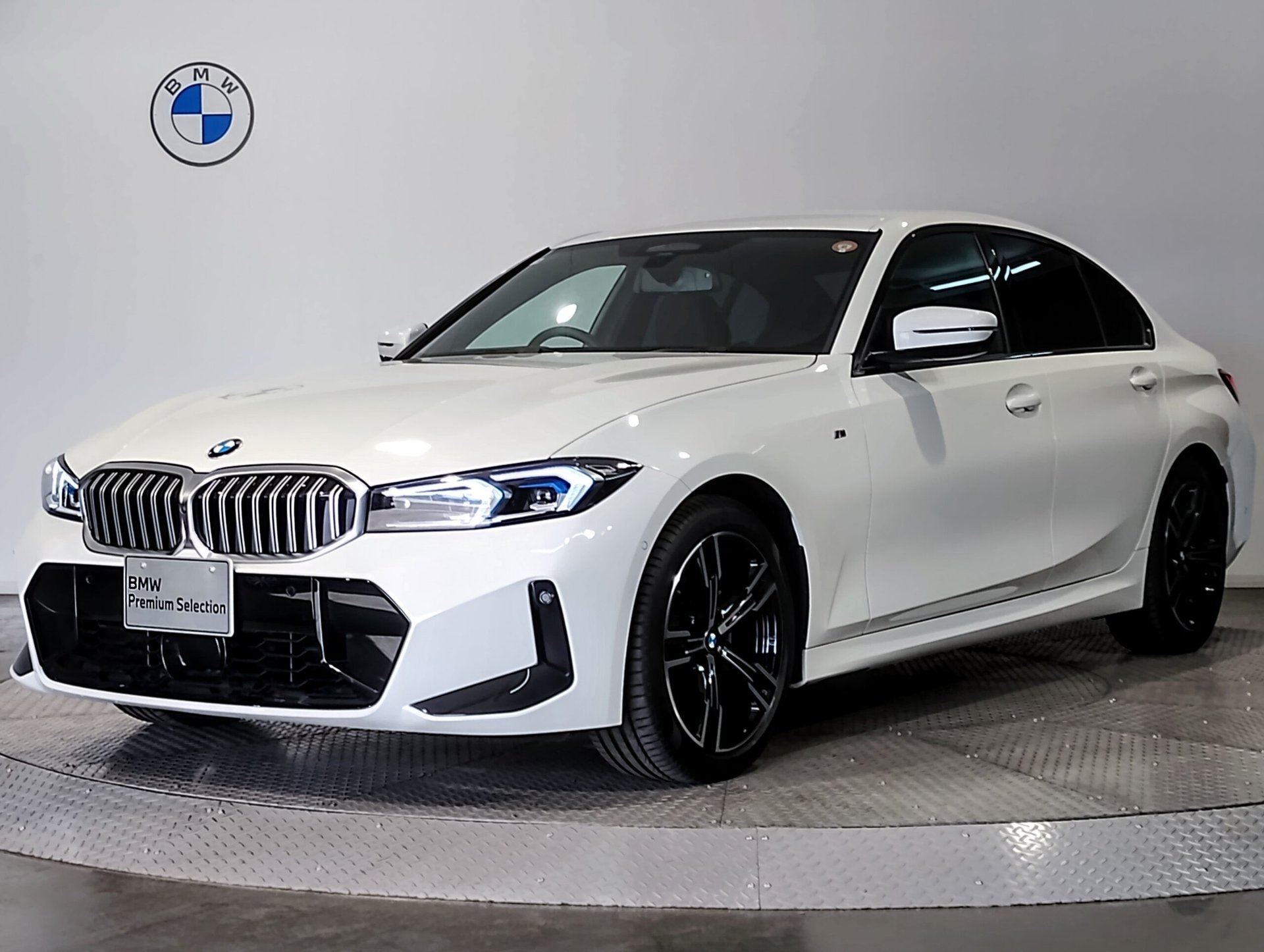 BMW 3 SERIES - View 1