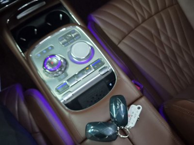 صورة 10 لـ 2023 GENESIS G90 (RS4)