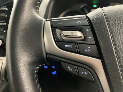 2023 Toyota LAND CRUISER PRADO — миниатюра 17