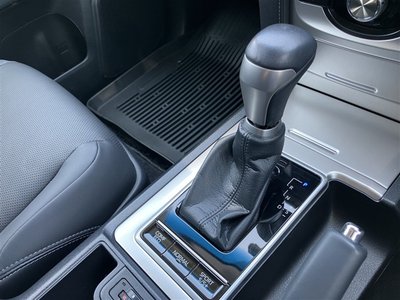 2023 Toyota LAND CRUISER PRADO — миниатюра 19