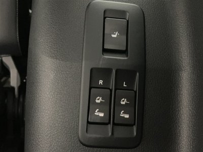 2023 Toyota LAND CRUISER PRADO — миниатюра 32