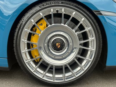 PORSCHE 911 - 10