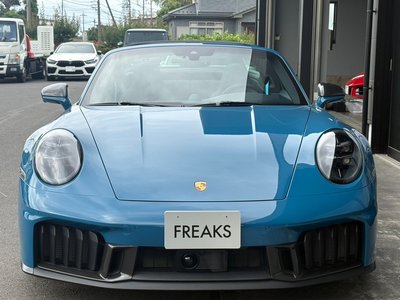 PORSCHE 911 - 4