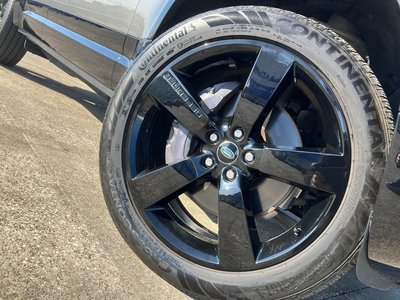 LAND ROVER DEFENDER - 9