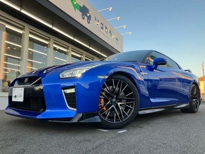 NISSAN GT-R - 1