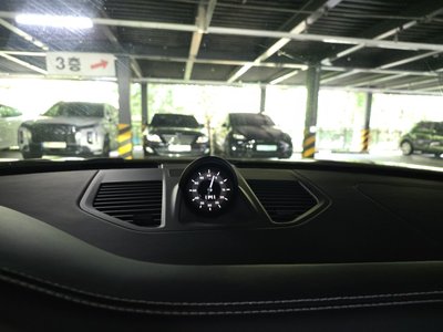 PORSCHE 911 - 8