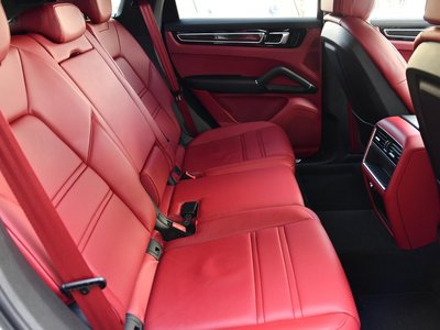 PORSCHE CAYENNE - 10