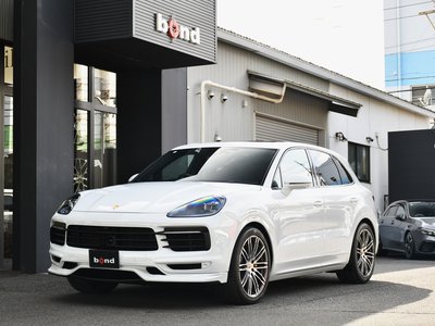 PORSCHE CAYENNE - 1