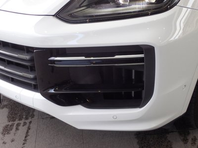 PORSCHE CAYENNE - 10