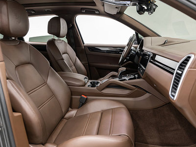 2022 Porsche CAYENNE thumbnail 14