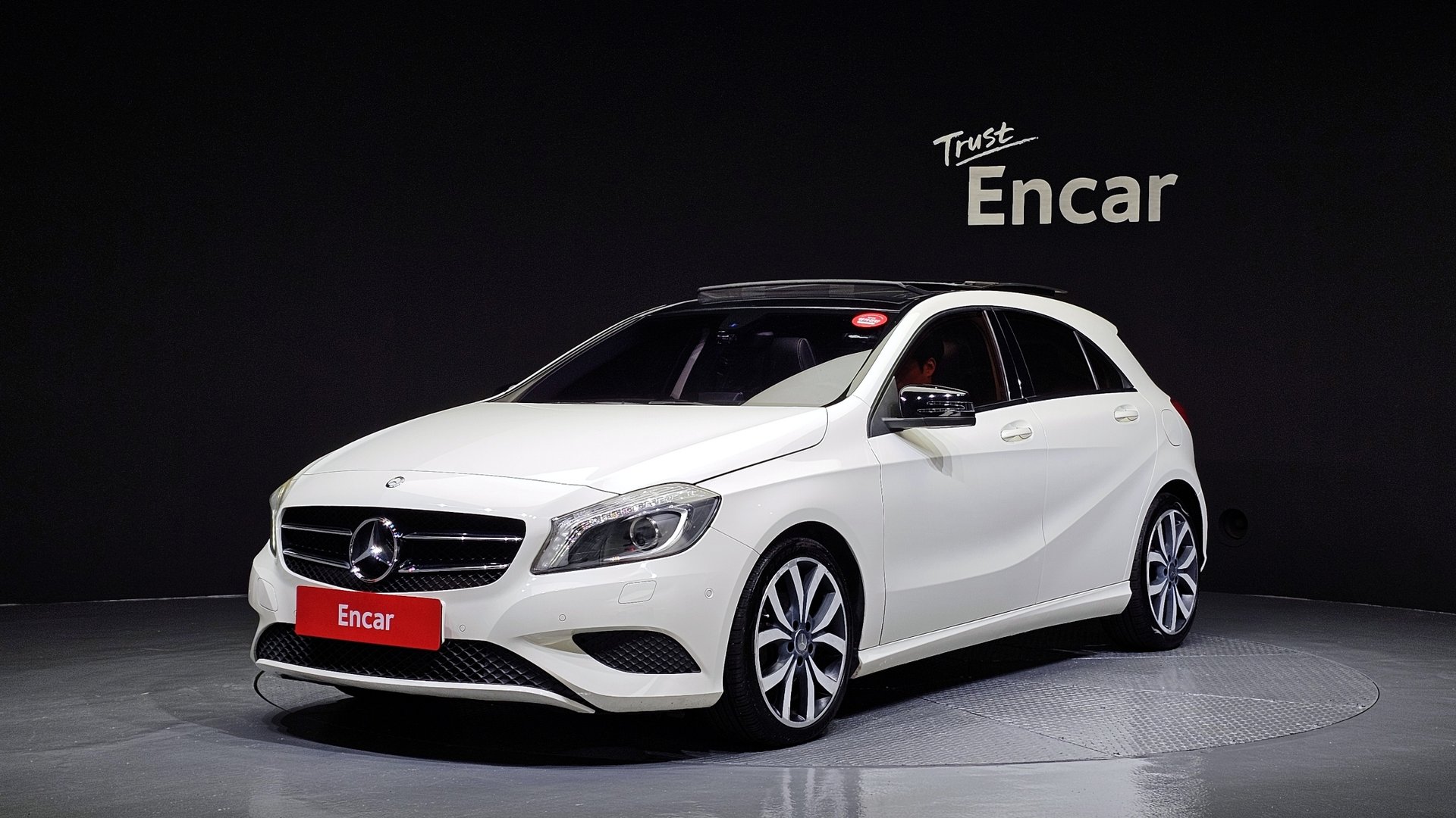 MERCEDES-BENZ A-CLASS - View 1