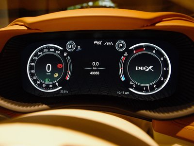 صورة 11 لـ 2021 Aston Martin DBX