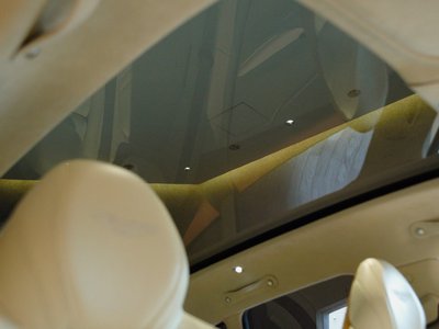 صورة 17 لـ 2021 Aston Martin DBX