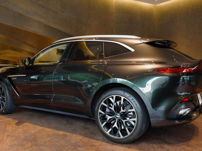 صورة 6 لـ 2021 Aston Martin DBX