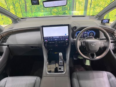 2023 Toyota ALPHARD photo 2