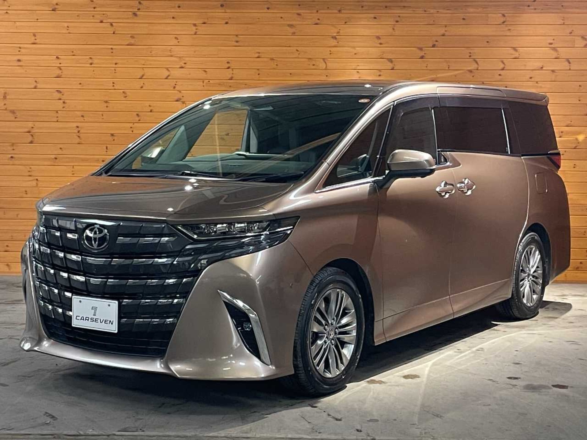 TOYOTA ALPHARD - View 1