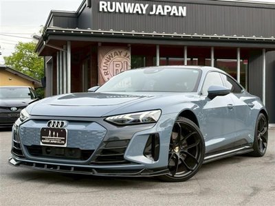 AUDI E-TRON GT - 1