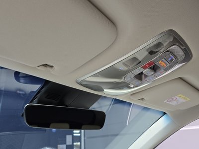 2022 Genesis GV70 thumbnail 27