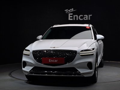 2022 Genesis GV70 photo 2