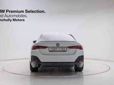 2026 BMW 4 SERIES photo 2