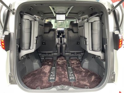 2024 Toyota ALPHARD — миниатюра 29